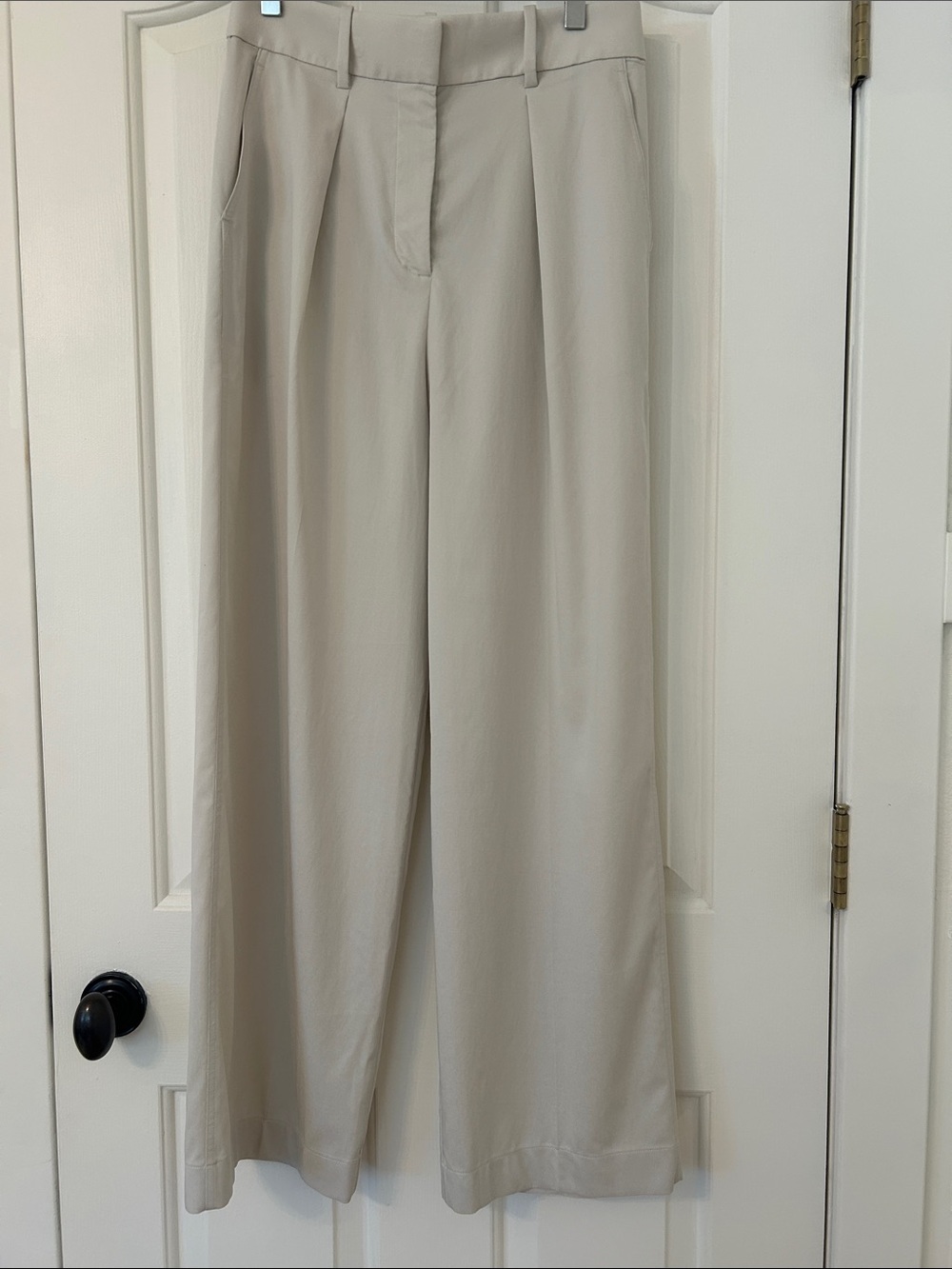 lululemon athletica Wide-Leg Neutral Cream Pants